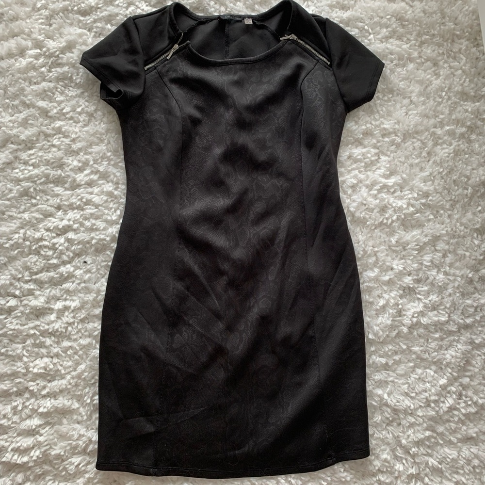 Dex dress